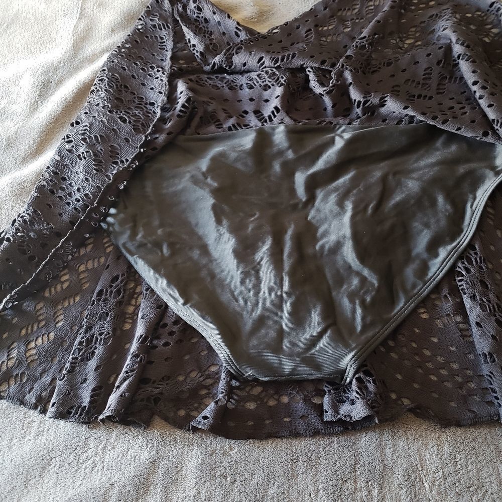 NWOT Swim Bottom  - Picture 5 of 7